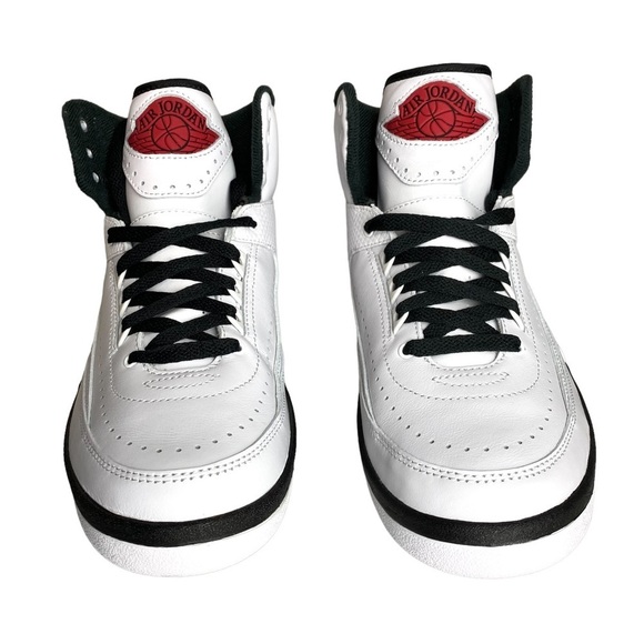 Nike Air Jordan 2 Kids Retro OG Chicago White Red Black‎ GS Size 7Y New with Box - Picture 2 of 12
